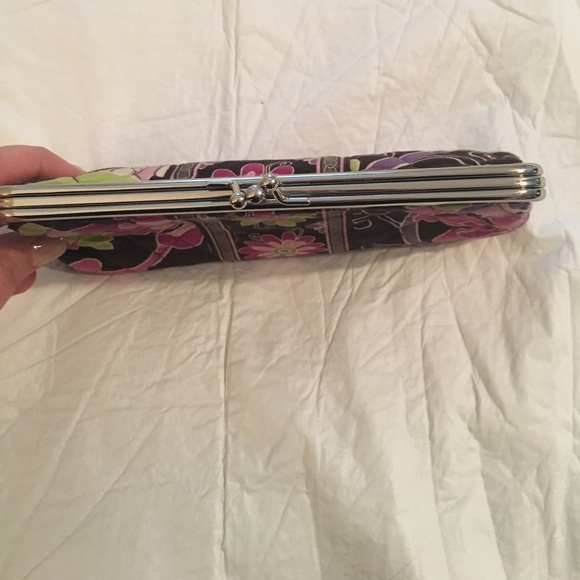 Vera Bradley Purple Punch clutch/wallet - Picture 3 of 3