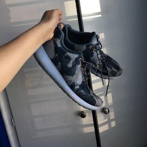 Used Blue Nike Roche with blue digital camouflage