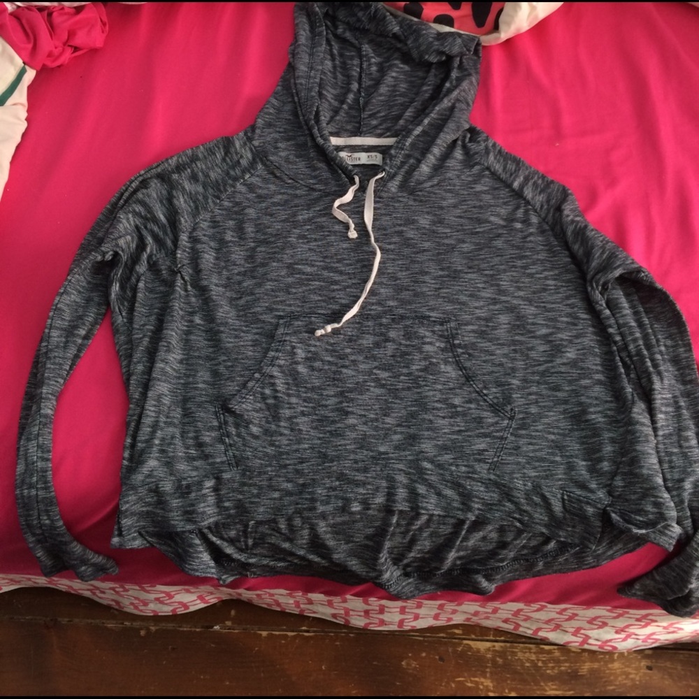 XS/S hollister crop light hoodie
