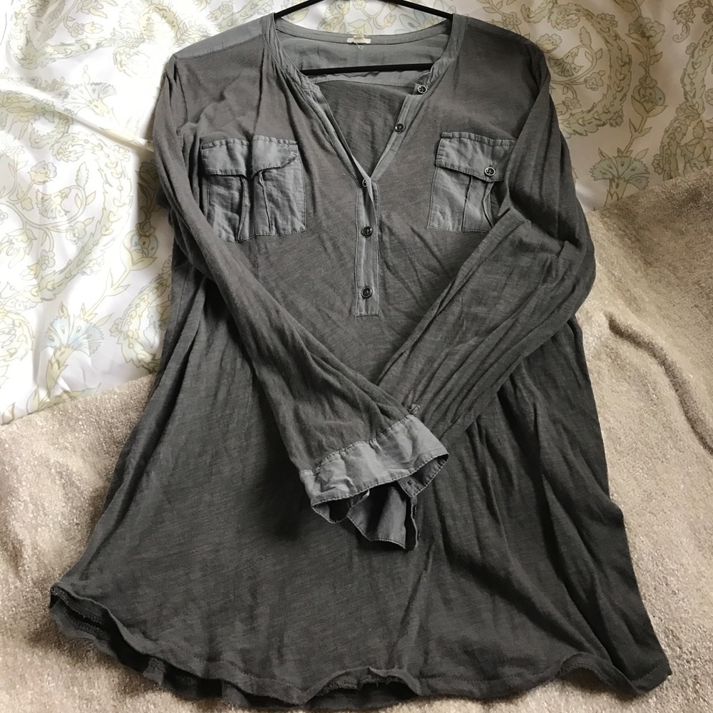 Gray long sleeve JCrew shirt.