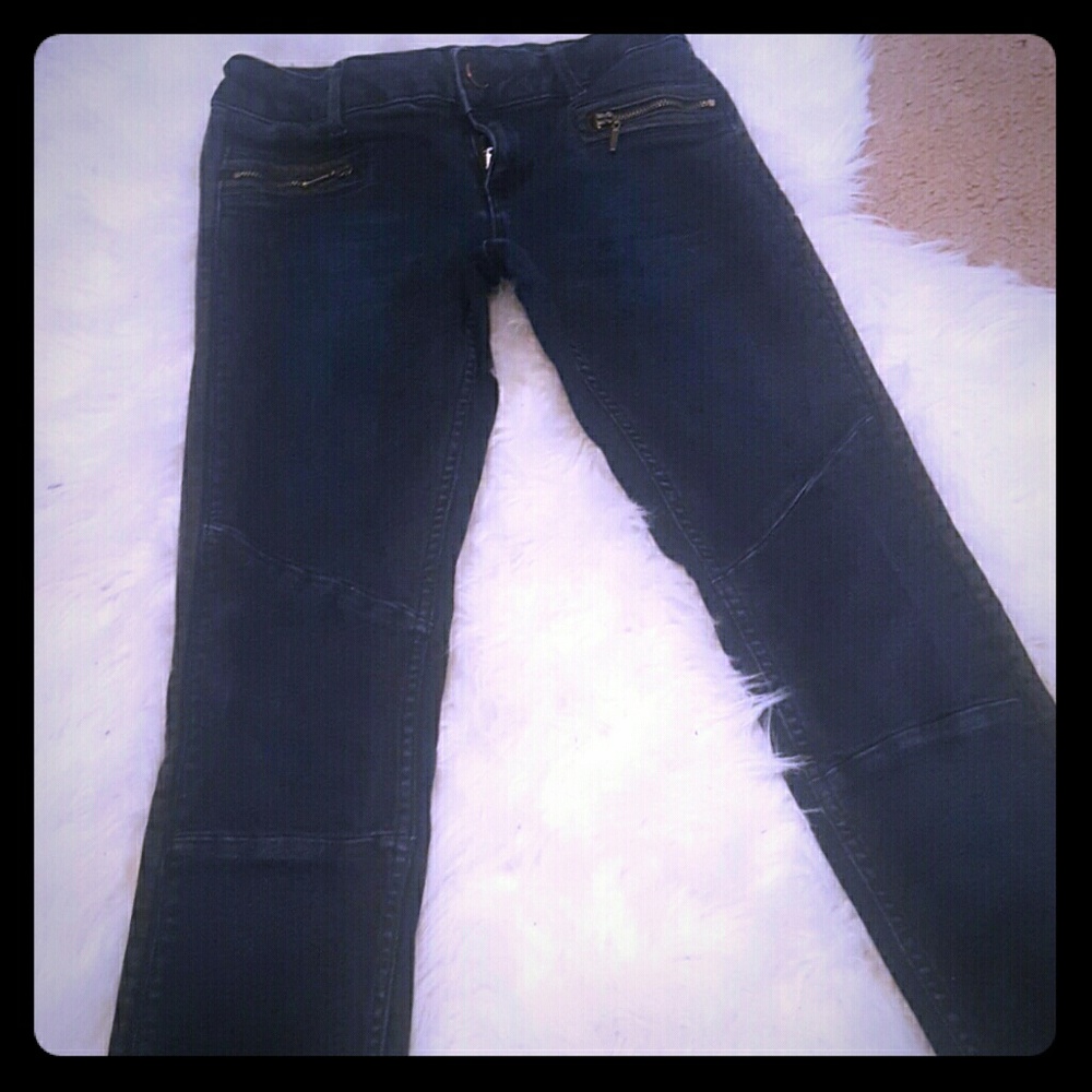 Super cute moto skinny jean