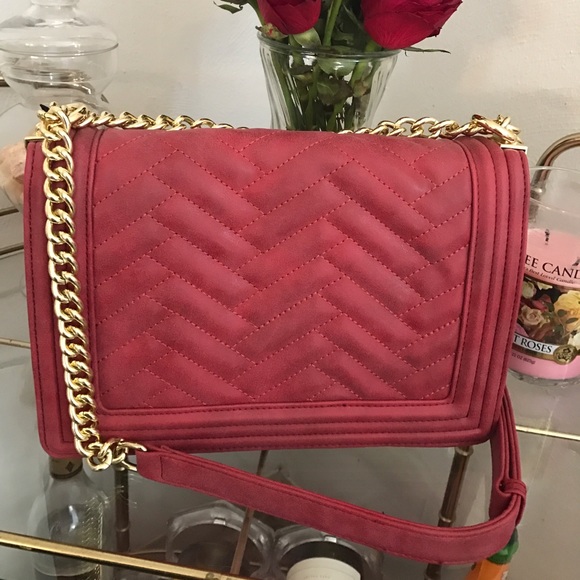 *SOLD ON Ⓜ️ERCARI NWT BCBG  Handbag* - Picture 2 of 7