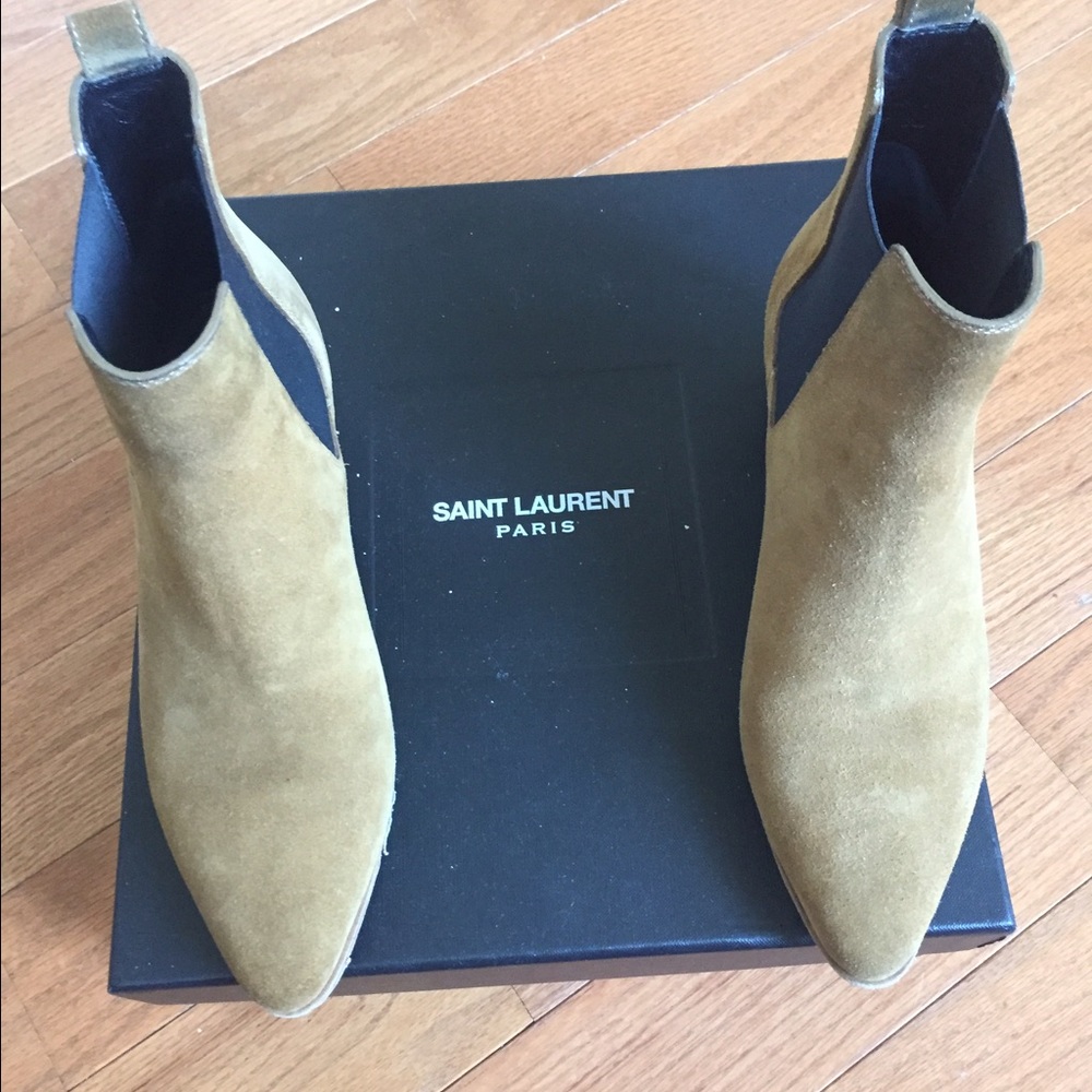 Saint Laurent Chelsea boots