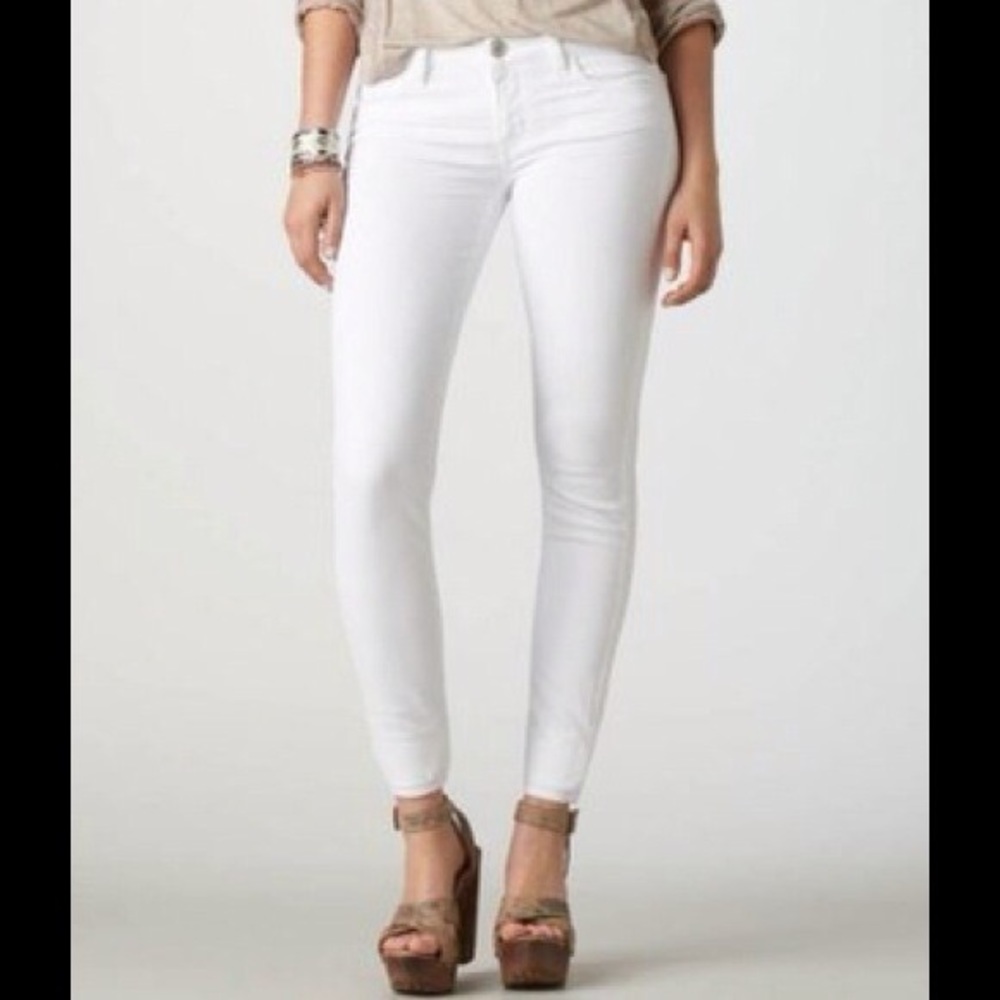 NWT American Eagle White Skinny Jeans