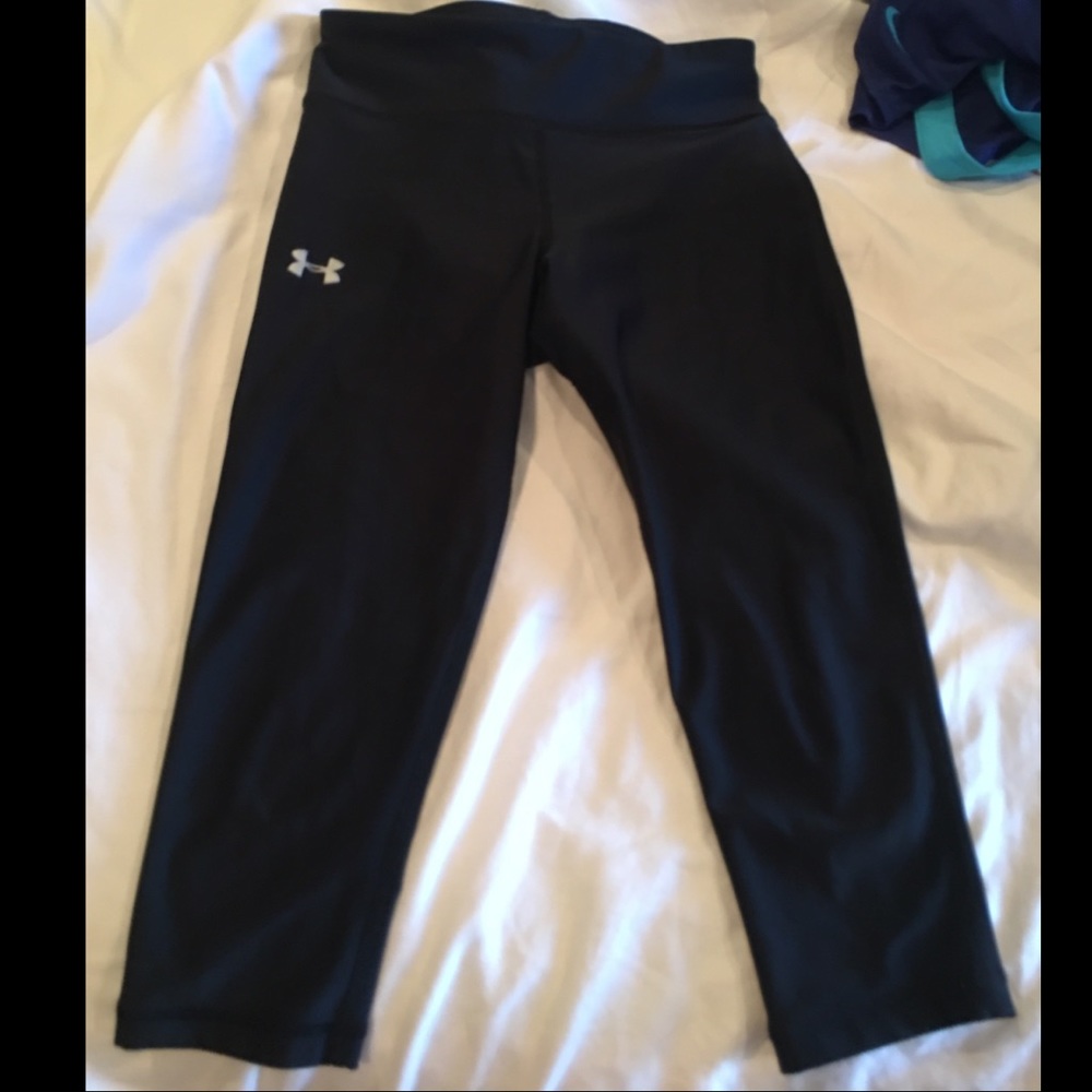 Under Armour crop tights