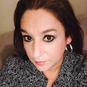 Meet your Posher, Monica