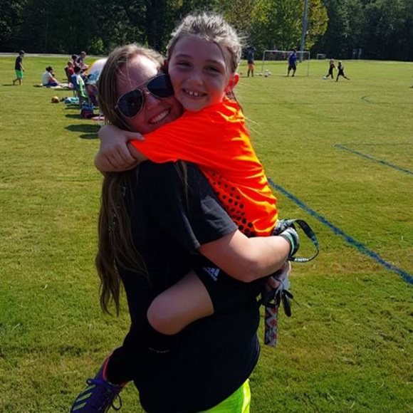 Meet your Posher, Ashlyn - Picture 1 of 1