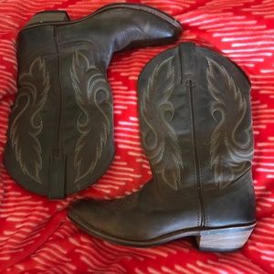 Laredo cowboy boots-Accepting any offers!!