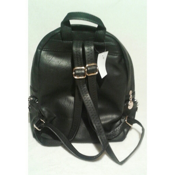 🎉Sale🎉 Vegan Leather Backpack/ Handbag - Picture 2 of 5