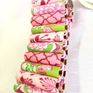 🌸Hand Crafted - Stretch Clay Bracelet! 🌸