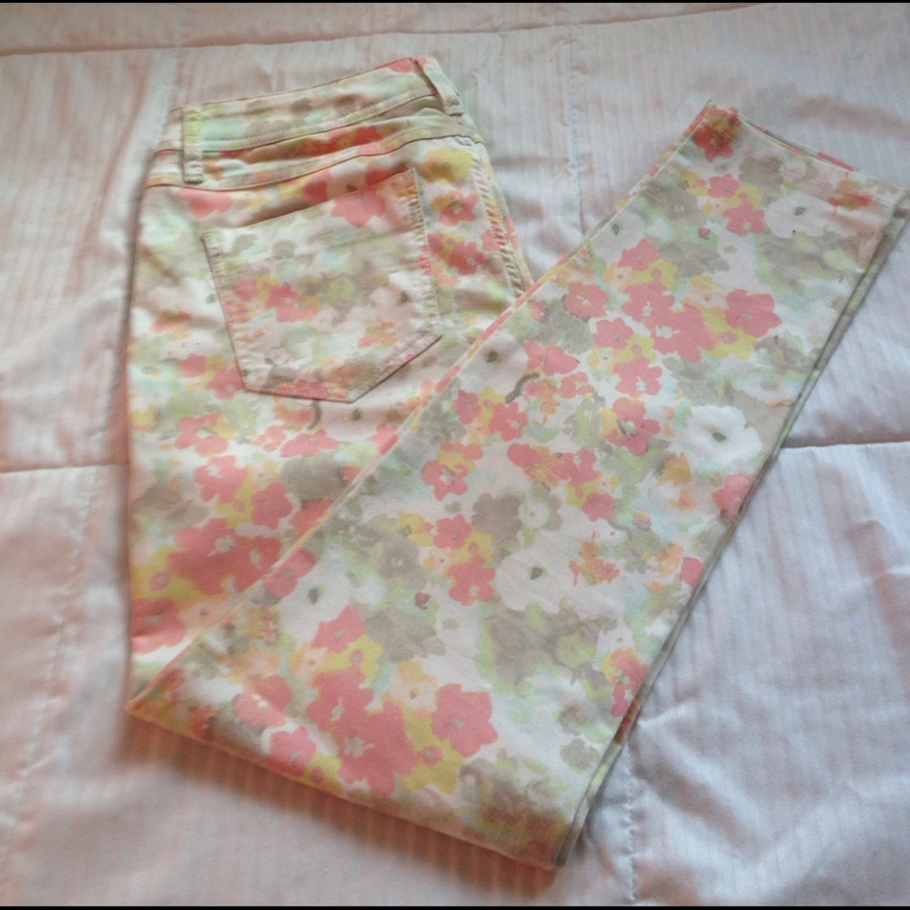 Elle floral pants