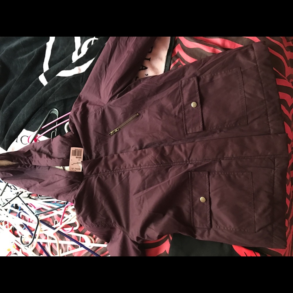 Burgundy jacket with fur inside