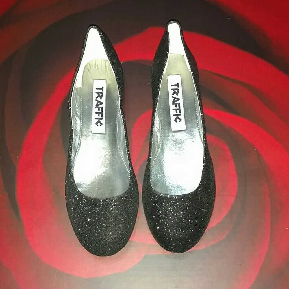 Traffic Brand  Flats