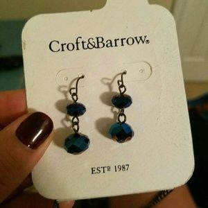 Brand new Matching set of earrings and necklace