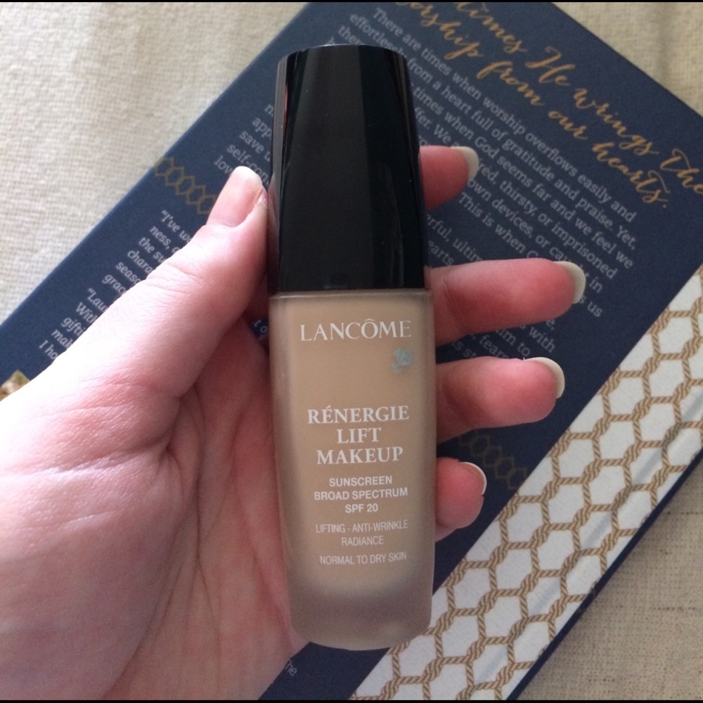 Lancôme Renergie Lift Makeup