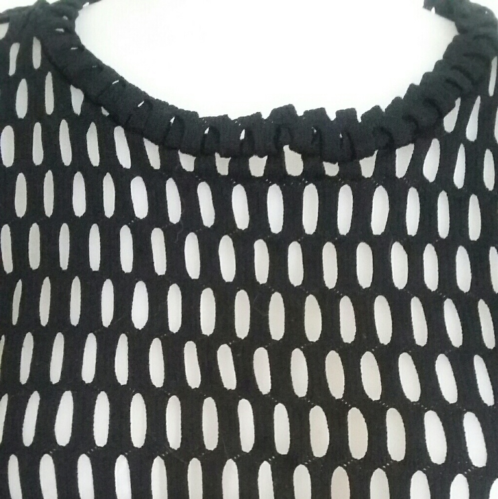 Mode Wichtig Large Hole Fishnet Shirt Size Sm - Picture 3 of 4