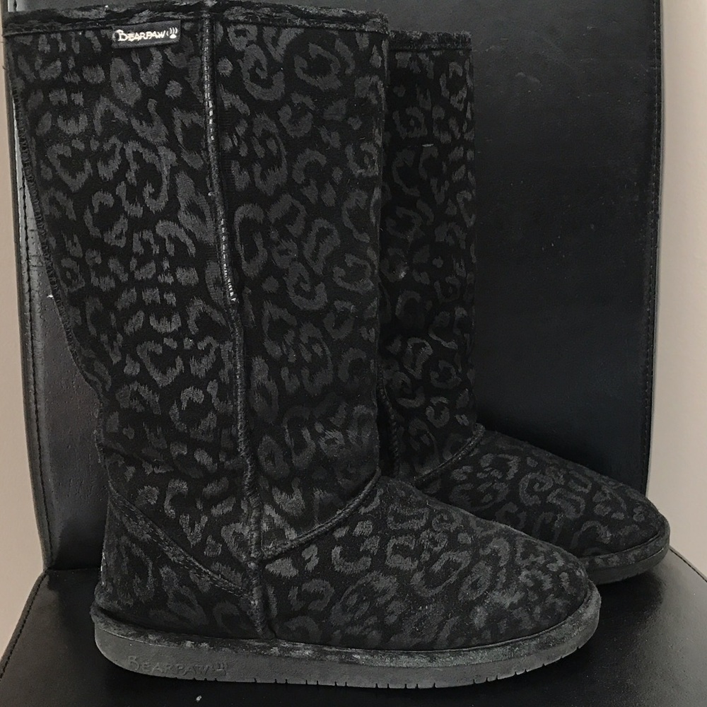 Bearpaw Boot 🐻🐾 Style: panther skin/ black