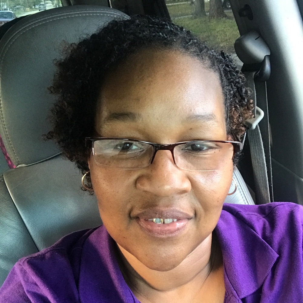 Meet your Posher, Angela