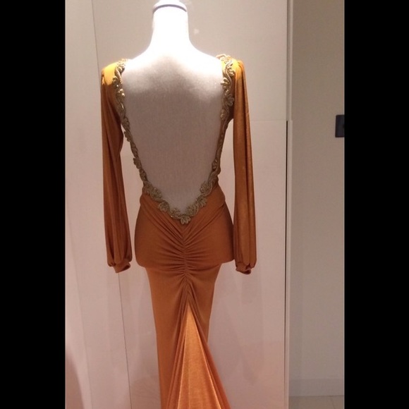 Backless long sleeve custom made dress - Picture 3 of 8