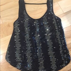 Sequin tank