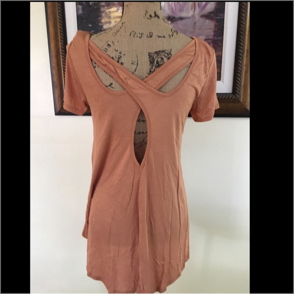 🎉HOST PICK🎉"Just A Girl In Love W/ A Cowboy" Tee - Picture 2 of 2