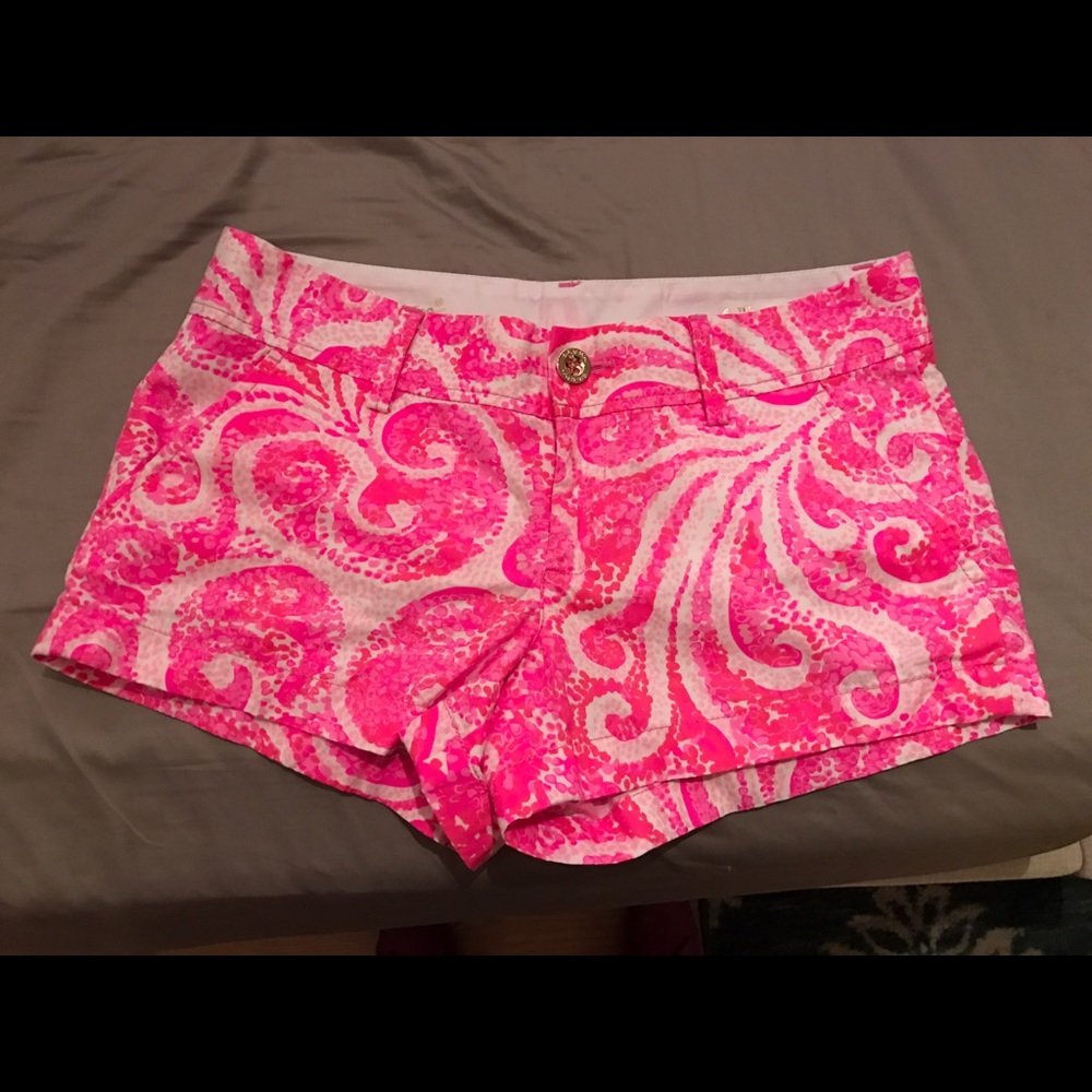 Lilly Pulitzer Walsh Short Size 4