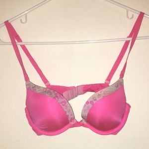 32B PINK campus push up bra !