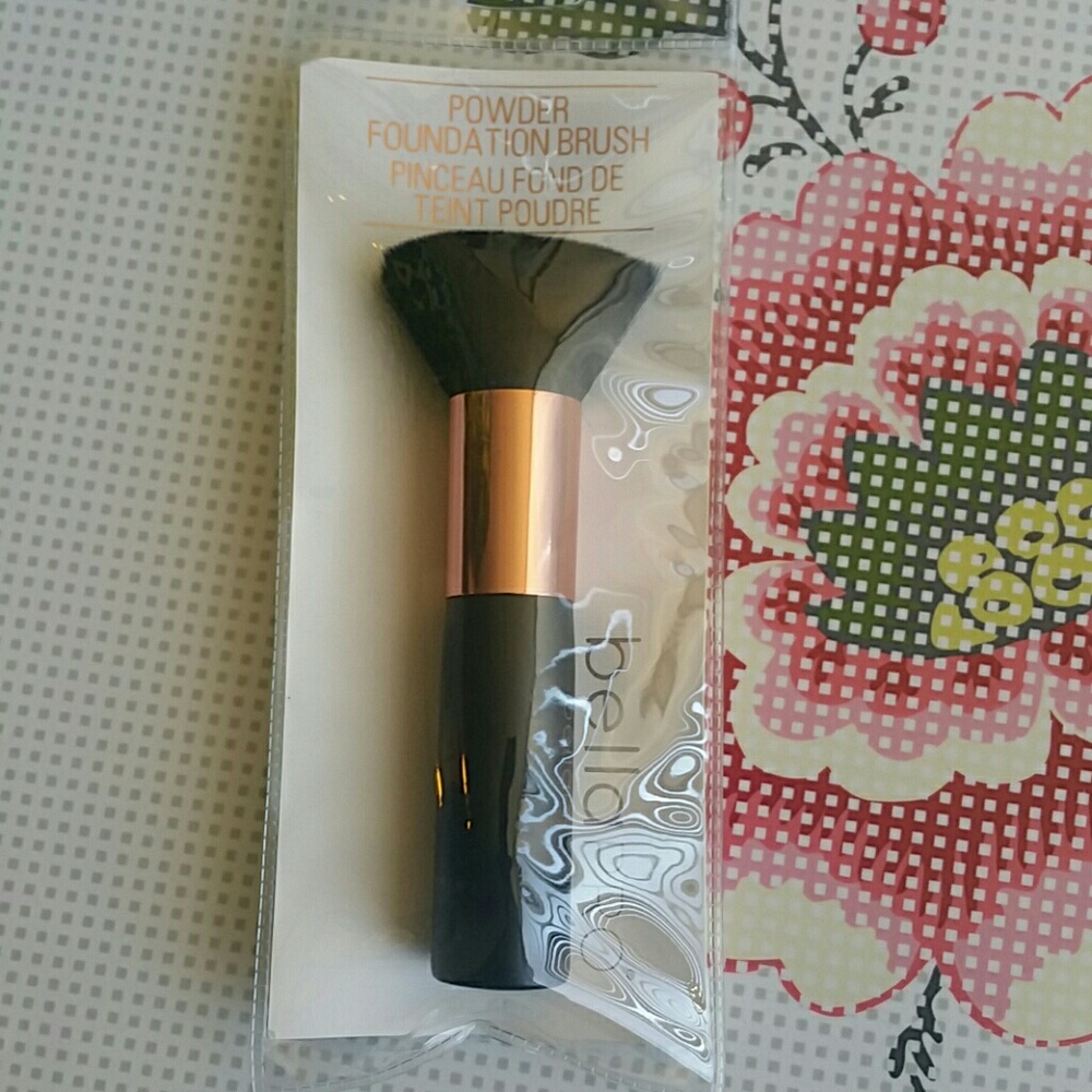 Powder foundation brush - Picture 3 of 8