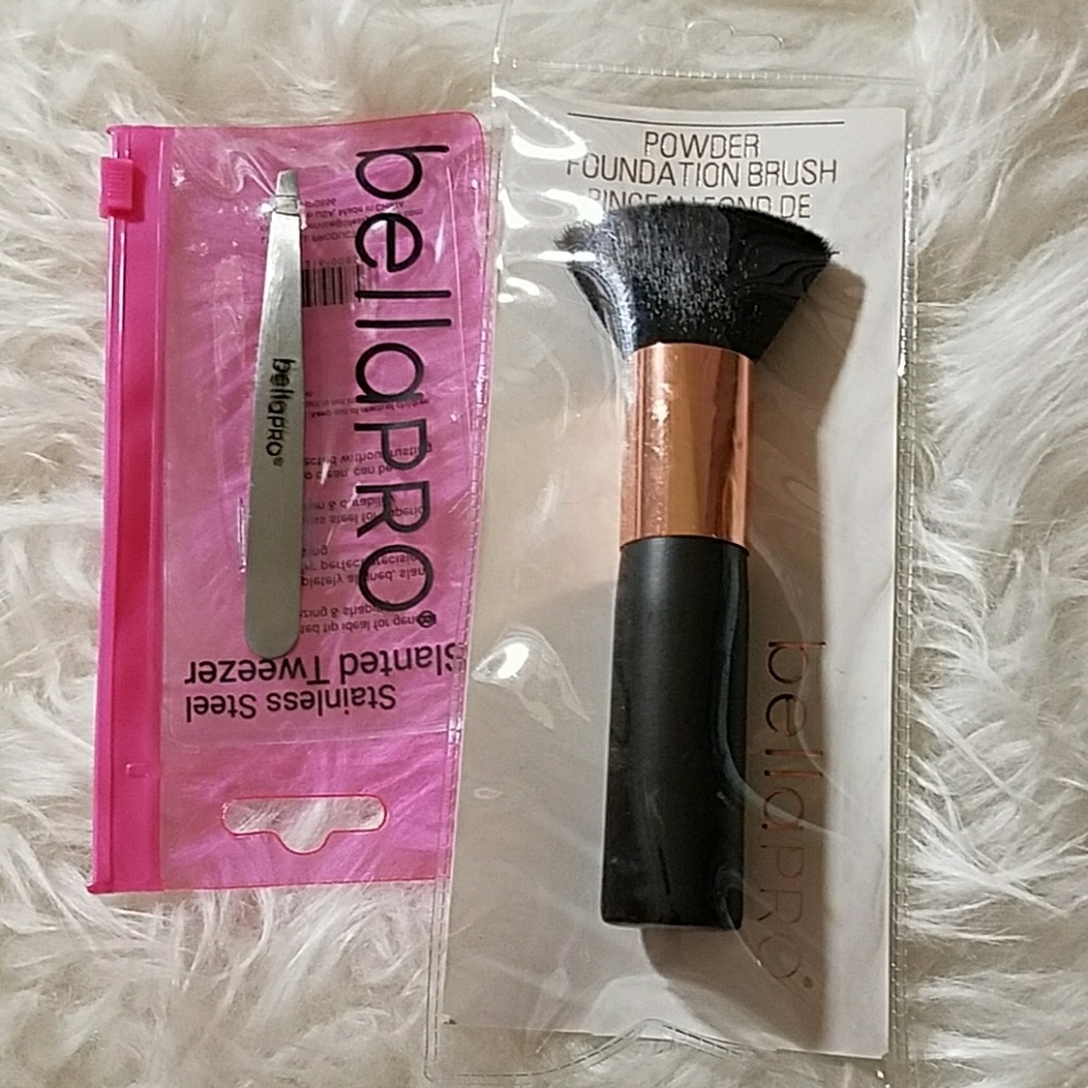 Powder foundation brush