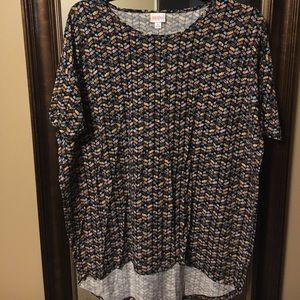 Super cute Lularoe Irma Tunic