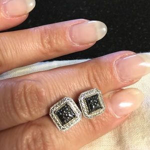 Black and white diamond-stud earrings