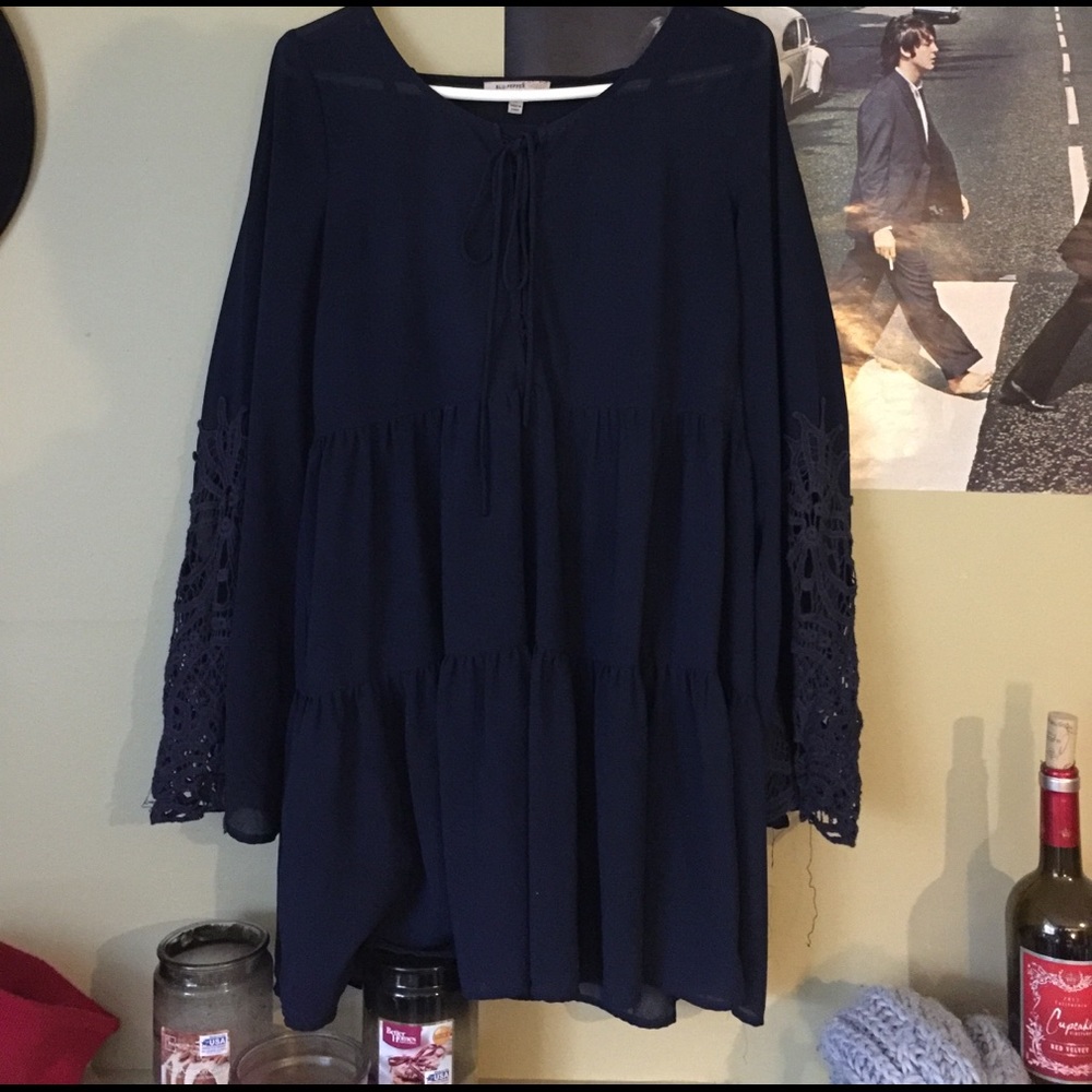 Bell sleeve mini dress