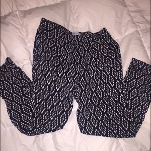 Patterned pants