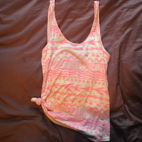 Victoria's Secret Pink tribal tank - Picture 1 of 5