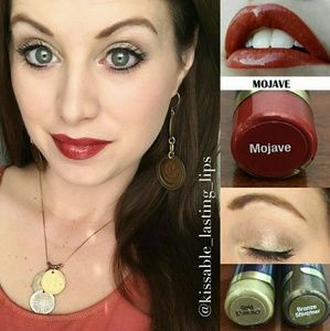 SOLD Lipsense: Mojave Starter Kit