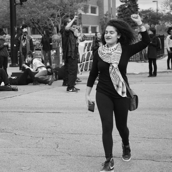 Meet your Posher, Sarah - Picture 1 of 1