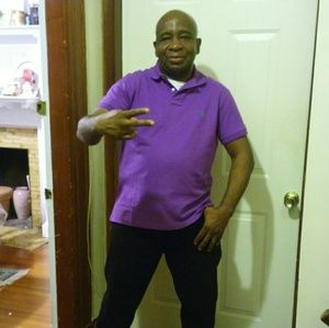 Meet your Posher, Dennis