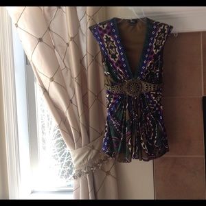 Knit top with ornamental belt