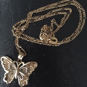 14k gold necklace 💕🦋