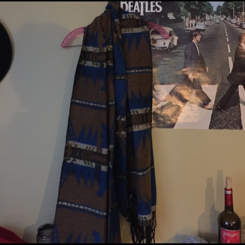 Scarf/blanket scarf