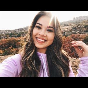 Meet your Posher, Anny.