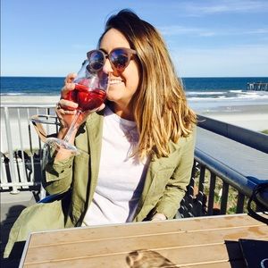 Meet your Posher, Madeleine