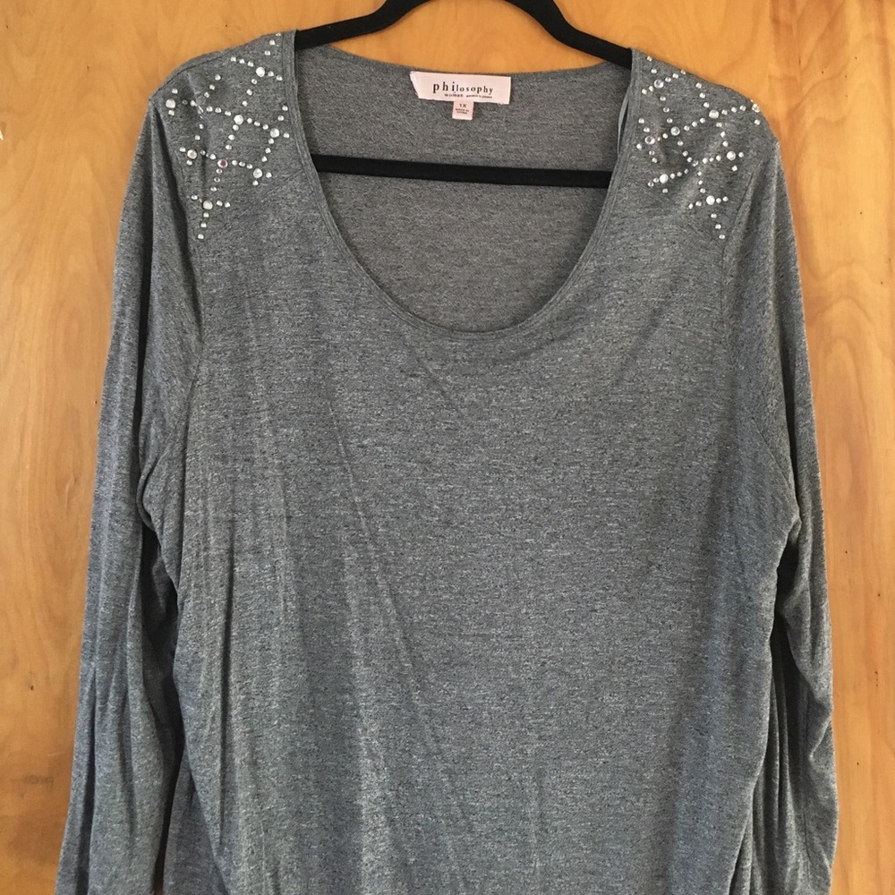 Gray top with sequin