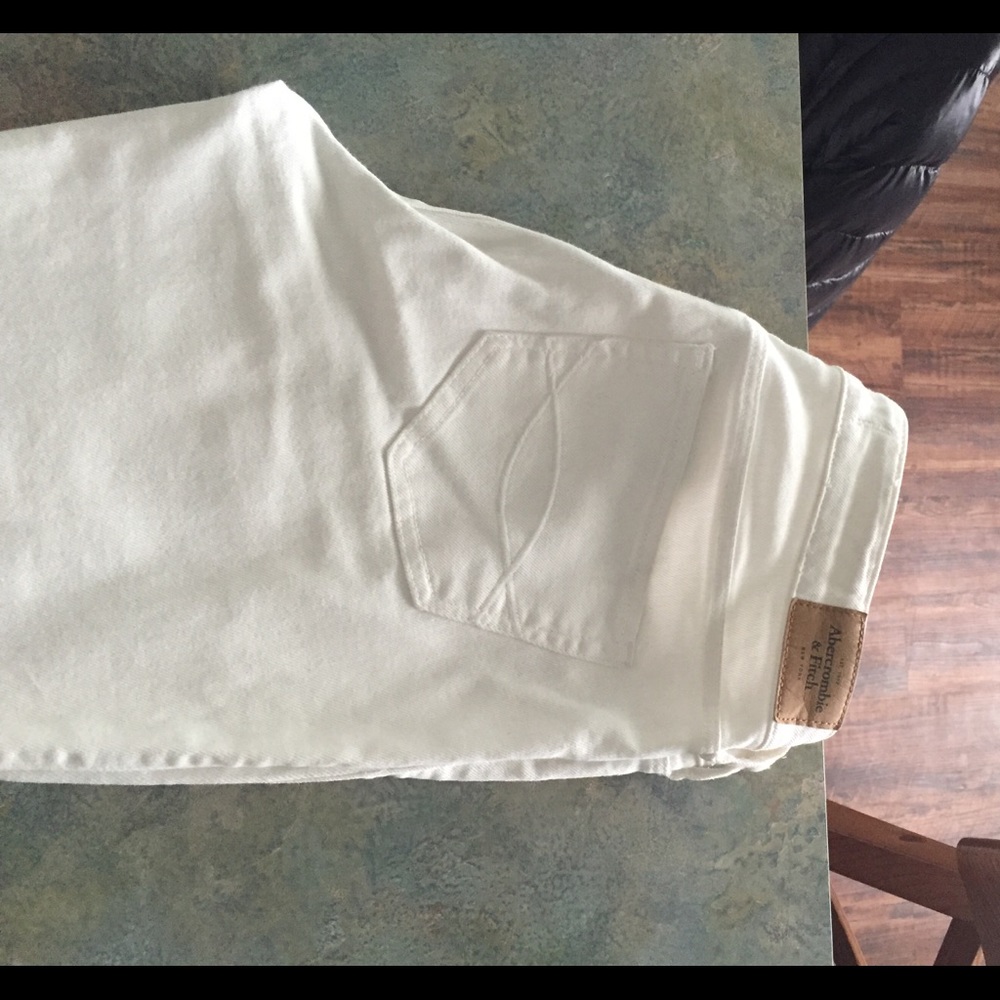 Abercrombie and Fitch White Jeggings