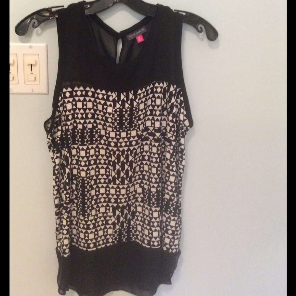Vince Camuto graphic print / sheer top