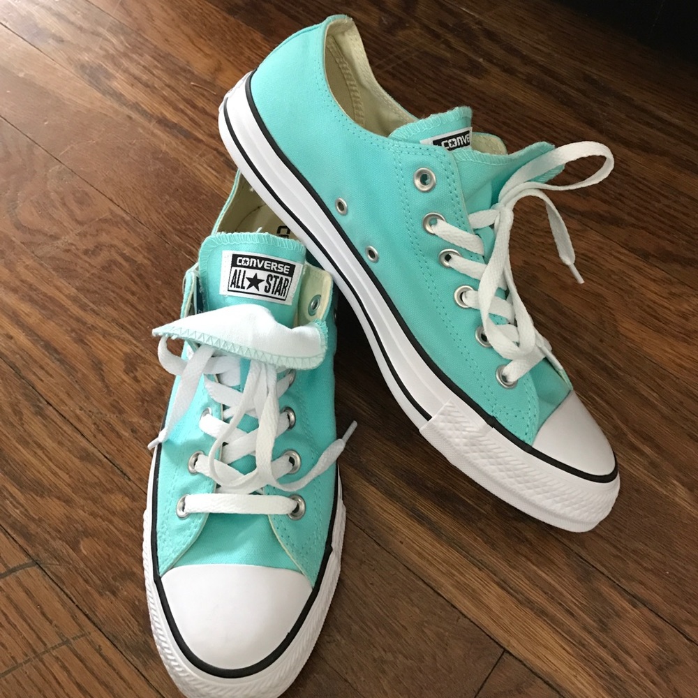 Turquoise Converse All-Star size 9