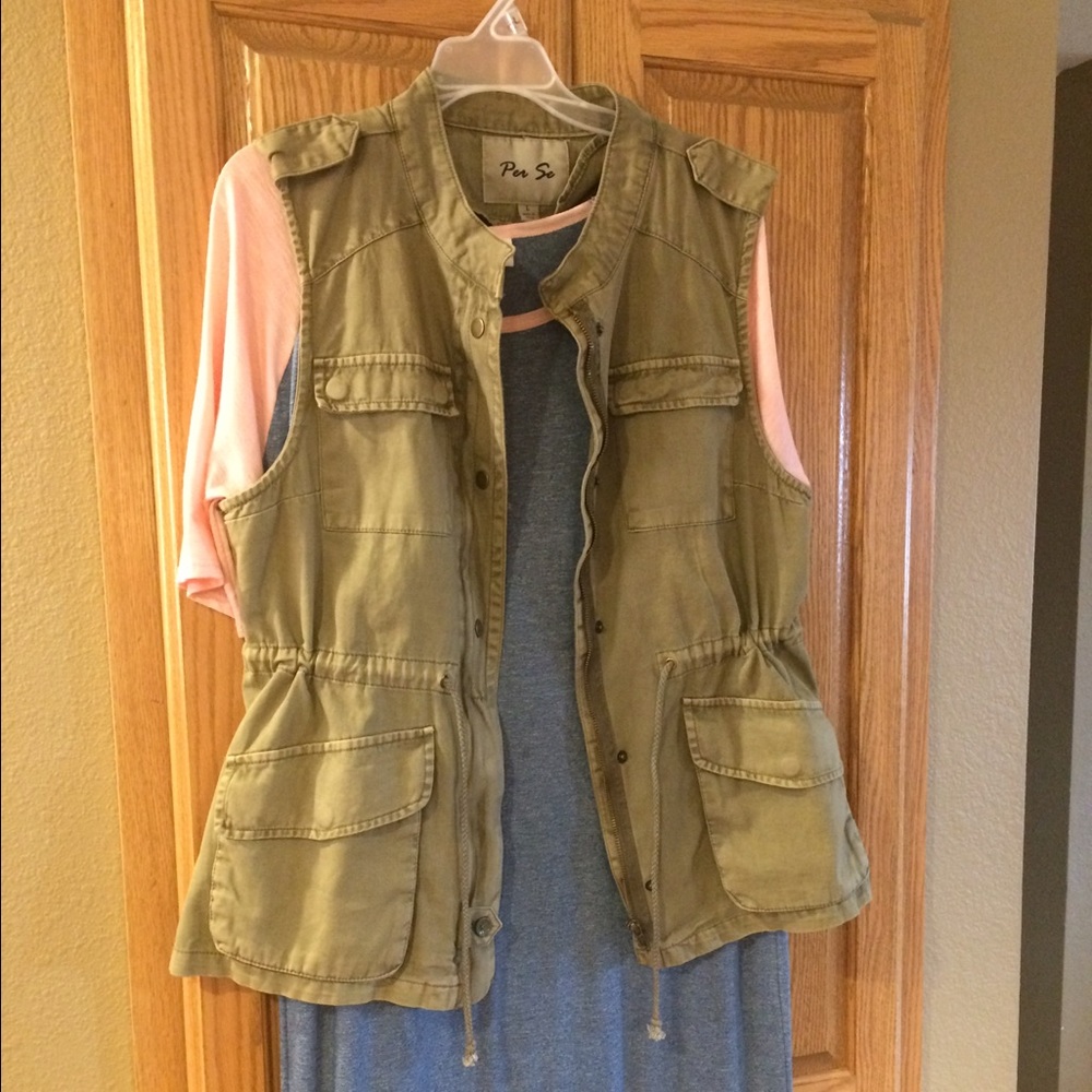 Army green cargo vest