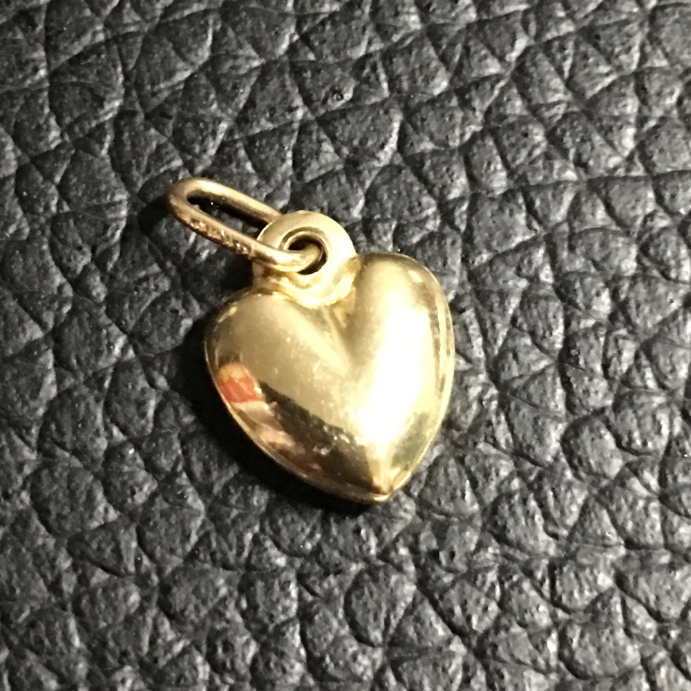 ❤️ Adorable 14k Gold Heart ❤️
