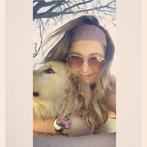 Meet your Posher, Rachel