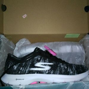 Sketches Go step sneaker